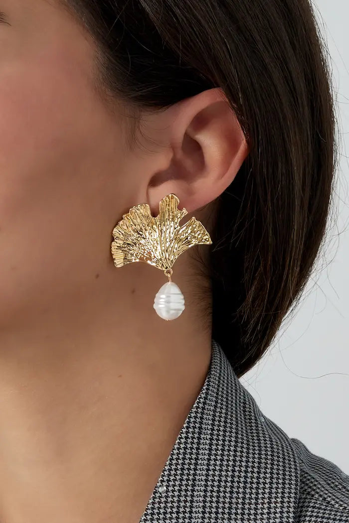 Pearl essence oorbellen