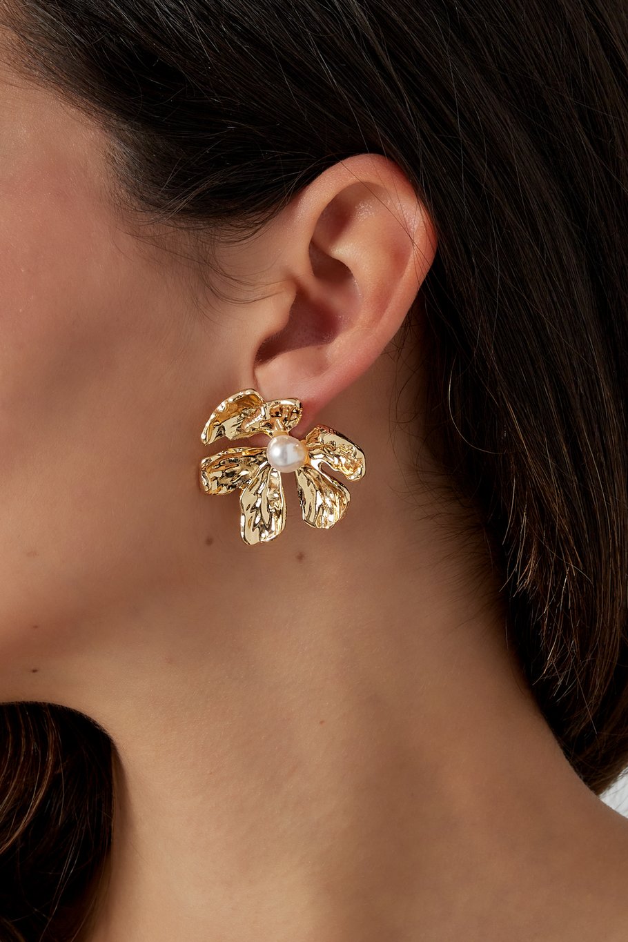 Pearl flower oorbellen