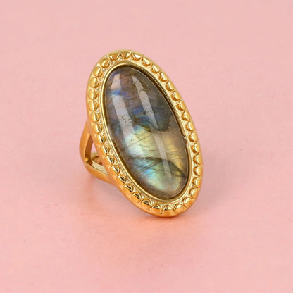 Vintage Ring met Ovale Edelsteen • Labradorite
