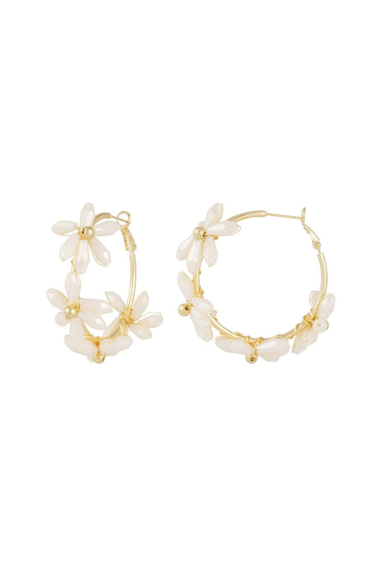 Flowering rings oorbellen beige