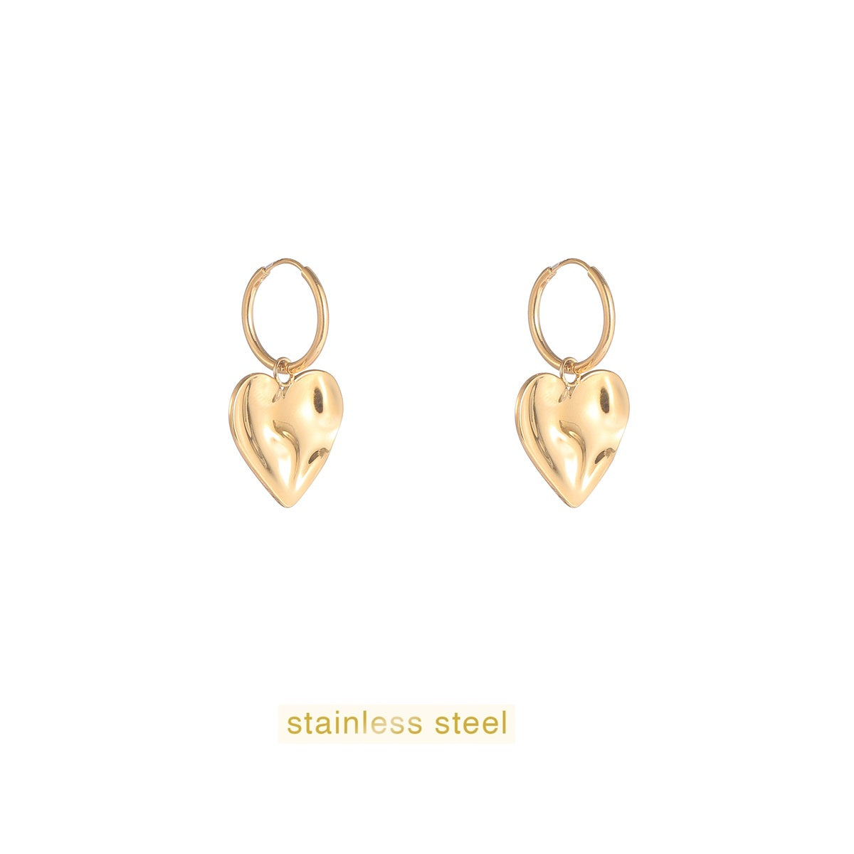 Day&Eve Wavy Heart Hoop