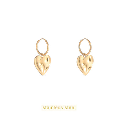 Day&Eve Wavy Heart Hoop