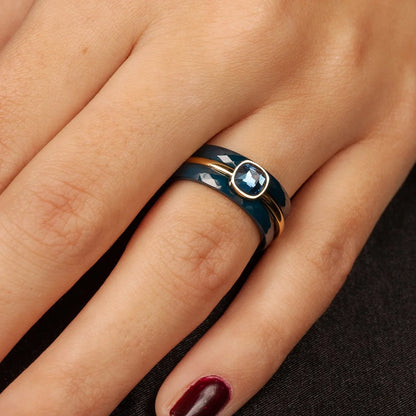 Gouden Ring met Vierkante Glassteen • Blauw