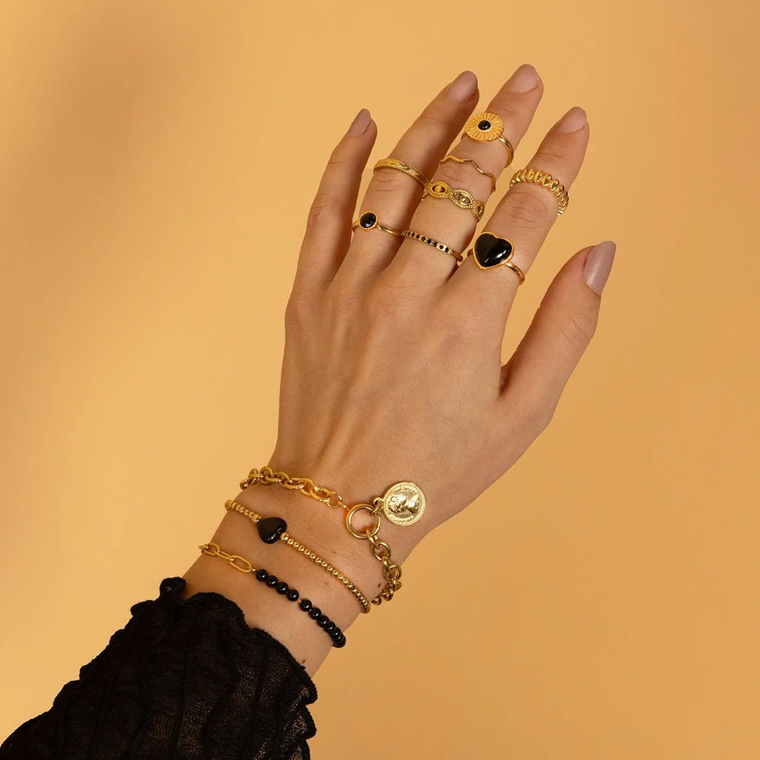 Ring met Ronde Glassteen & Getwist Randje • Zwart • Goud