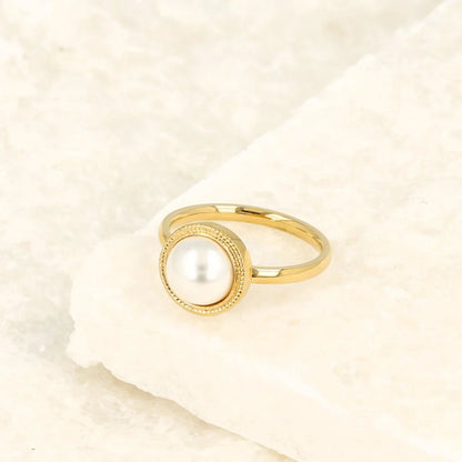 Gouden vintage ring - Witte parel - Tijdloze elegantie